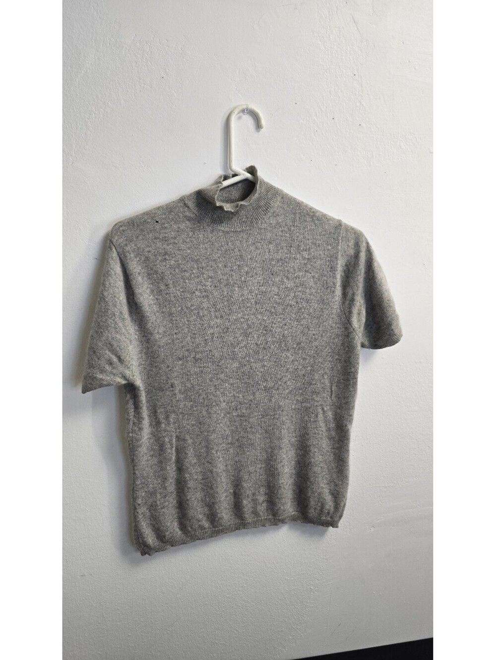 Vintage Two Ply Cashmere Gray Mock Neck Short Sleeve Sweater Top